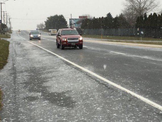 Snowy highway near Dorney Park