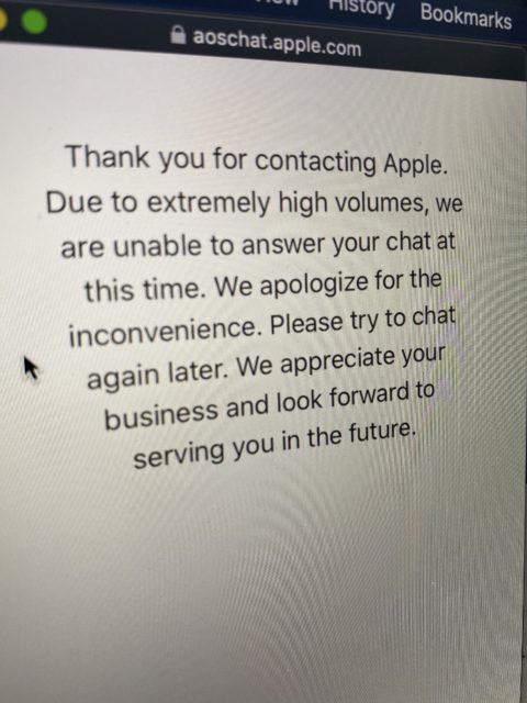 Apple Stores close
