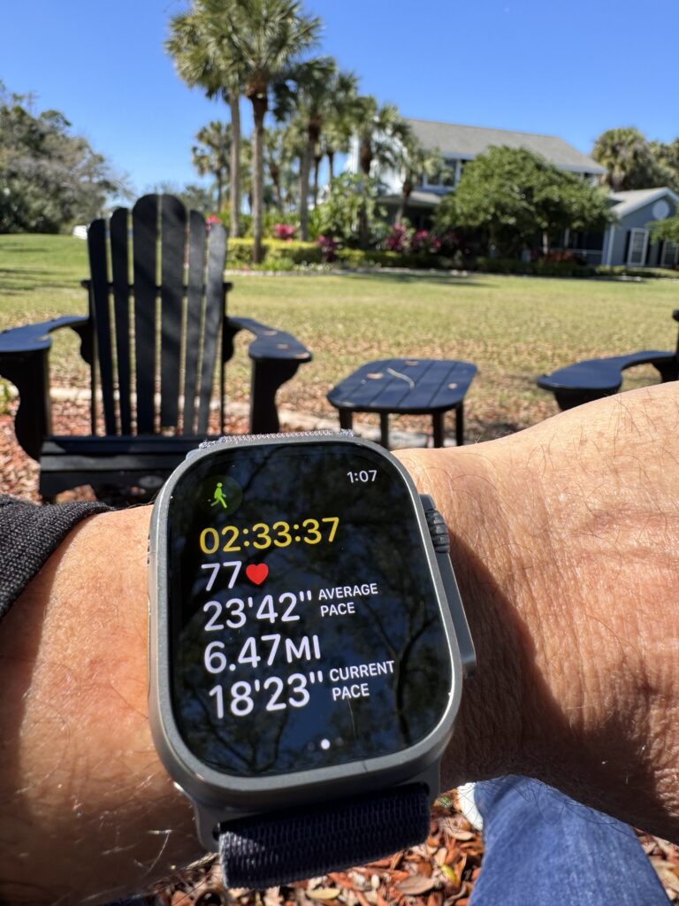 Apple Watch fitness screen 