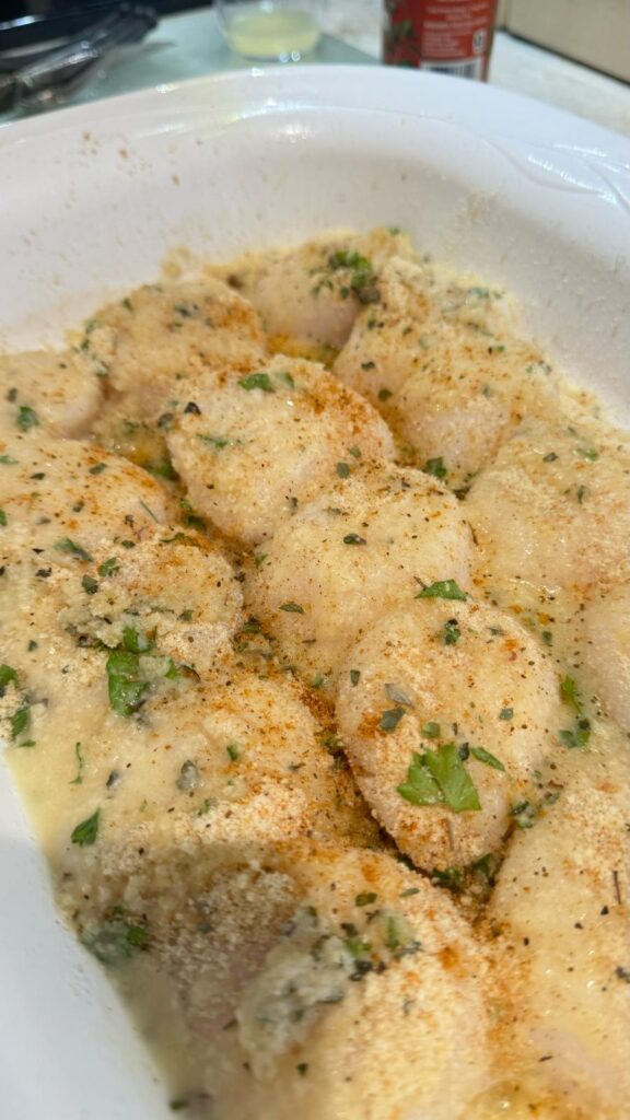 Baking dish with sea scallops