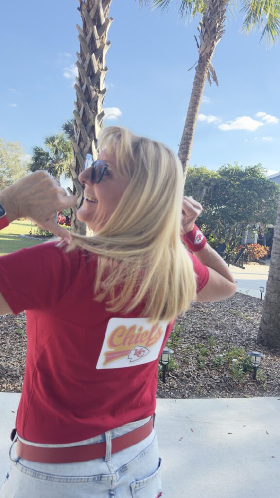 woman in red t-shirt
